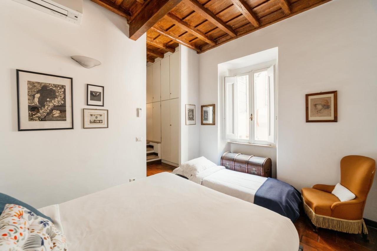 Domus Quiritum Charming, Appartamento D'Epoca A Campo De' Fiori Рим Экстерьер фото