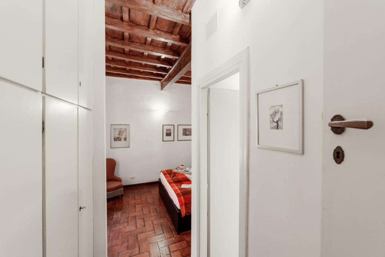 Domus Quiritum Charming, Appartamento D'Epoca A Campo De' Fiori Рим Экстерьер фото